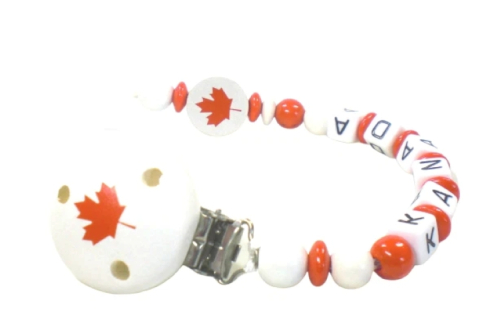 Personalisierte Schnullerkette mit Kanada-Flagge und Wunschname für Babys