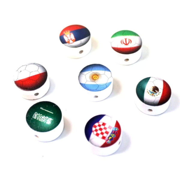 Flaggen-Motivperlen für Schnullerketten personalisiert