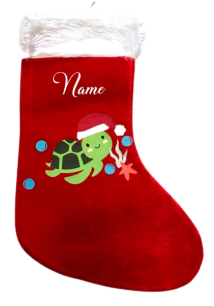 XXL Nikolausstiefel aus Plüsch mit Schildkrötenmotiv, personalisierbar mit Wunschnamen, ideal als Weihnachtsgeschenk oder Dekoration.