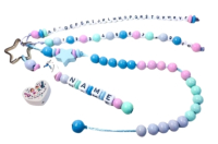 Personalisierte Rechenkette für den Schulanfang mit Namen - liebevollgestaltet in Pastellfarben Blau,Lila und Rosa. Perfekt als Geschenk zur Einschulung oder für den Kindergarten